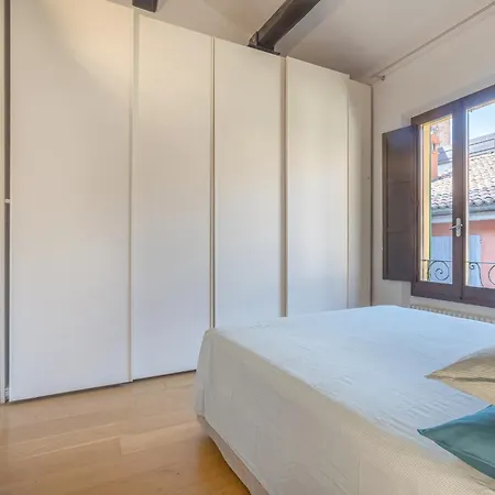 Apartment Guesthost - Dreaming Bologna