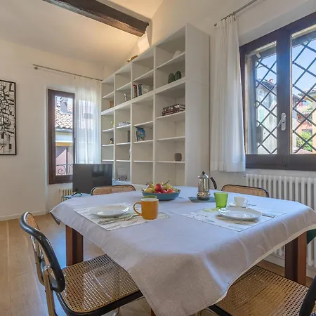 Guesthost - Dreaming