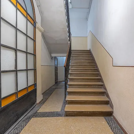 Apartamento Guesthost - Dreaming Bolonia